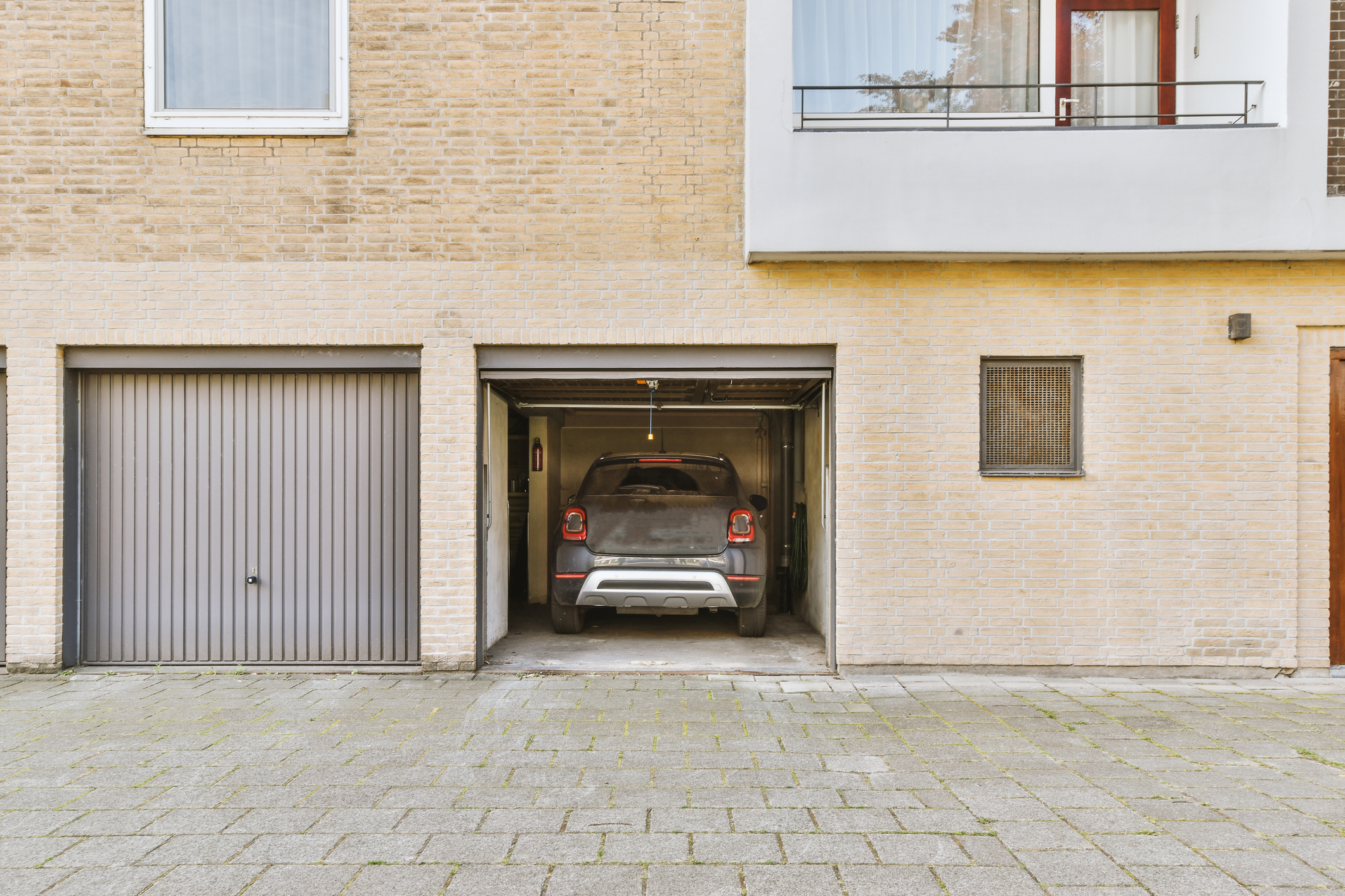 car garage